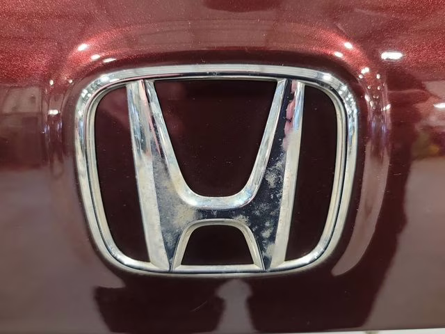 2017 Dark Cherry Pearl Honda Pilot Touring AWD SUV