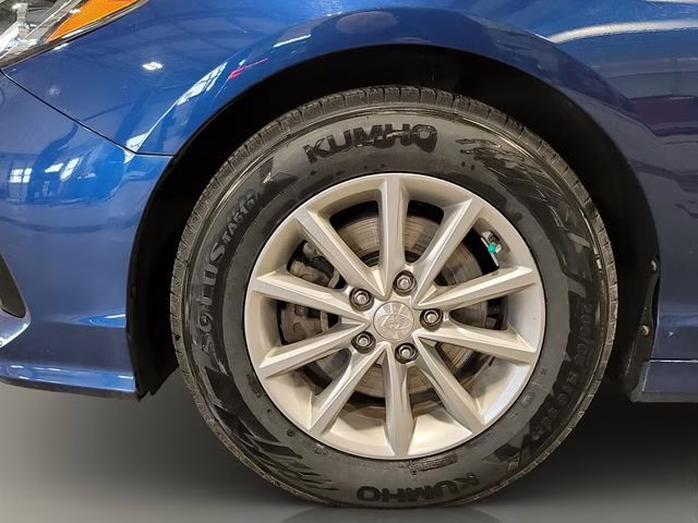 2018 Lakeside Blue Hyundai Sonata SE FWD Sedan