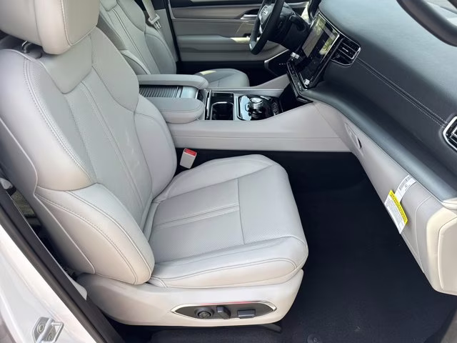 2026 Bright White Clearcoat Jeep Grand Wagoneer RWD SUV