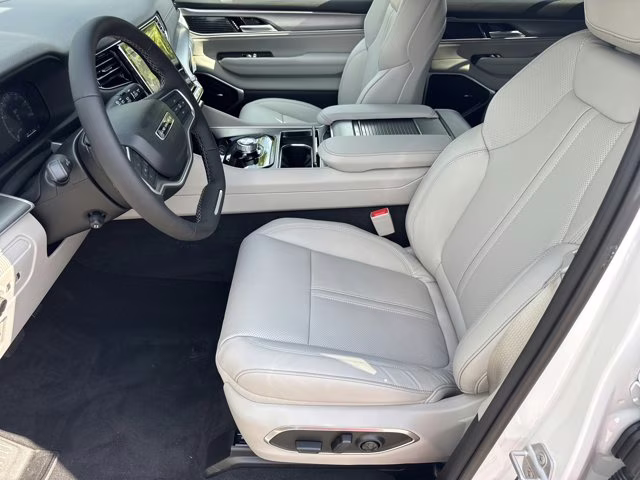 2026 Bright White Clearcoat Jeep Grand Wagoneer RWD SUV