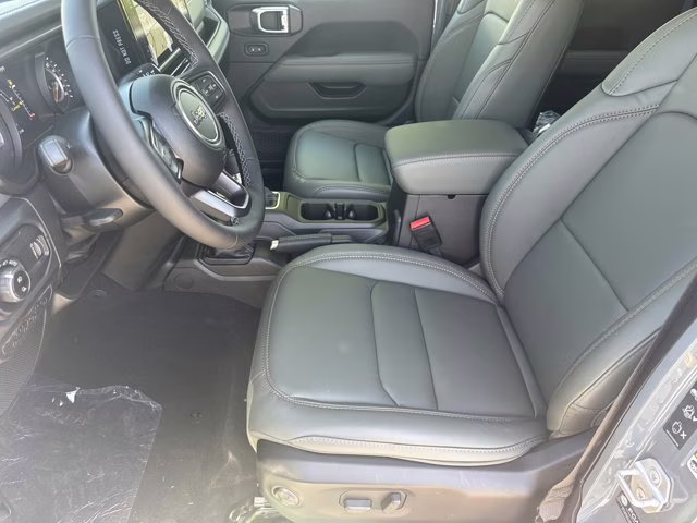 2026 Anvil Clearcoat Jeep Gladiator Mojave X 4X4 Truck