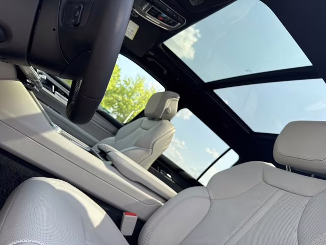 2026 Bright White Clearcoat Jeep Grand Wagoneer RWD SUV