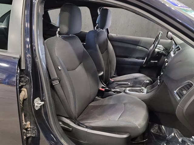 2011 Blackberry Pearlcoat Dodge Avenger Mainstreet FWD Sedan