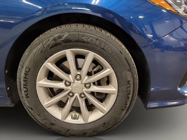 2018 Lakeside Blue Hyundai Sonata SE FWD Sedan