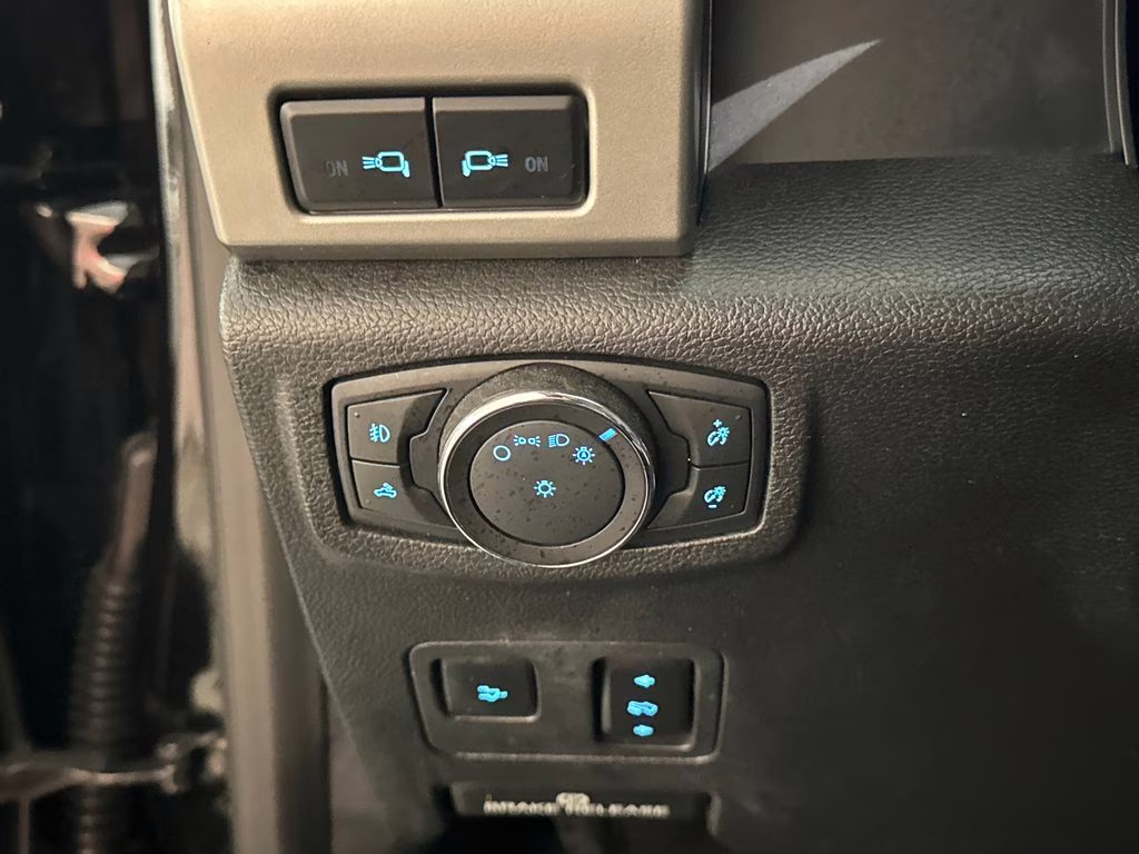 2018 Shadow Black Ford Super Duty F-250 SRW Lariat 4X4 Truck