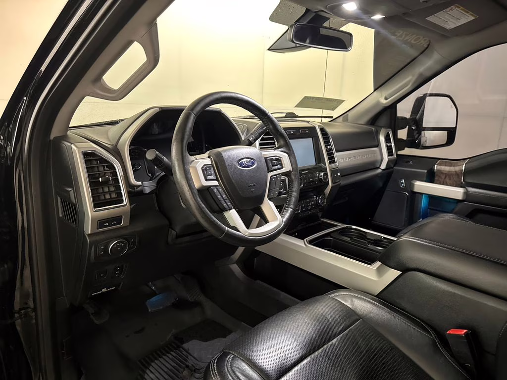 2018 Shadow Black Ford Super Duty F-250 SRW Lariat 4X4 Truck
