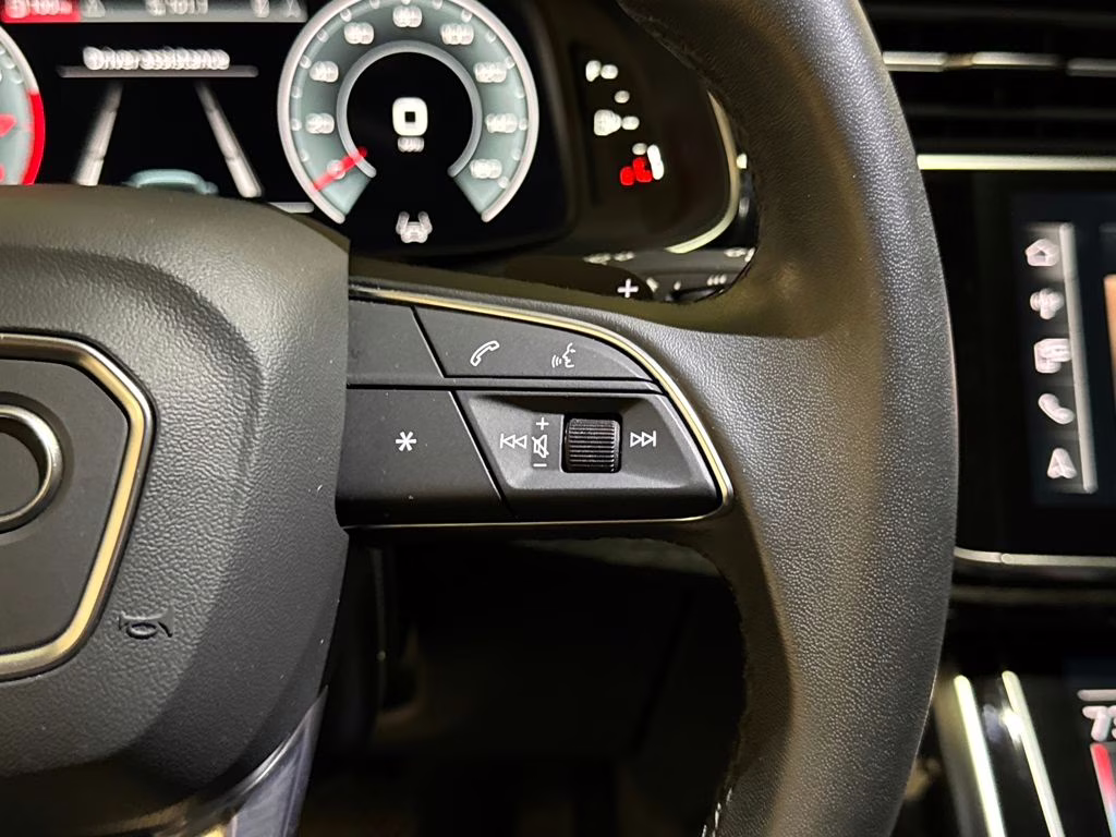 2023 Mythos Black Metallic Audi Q7 55 Premium Plus AWD SUV