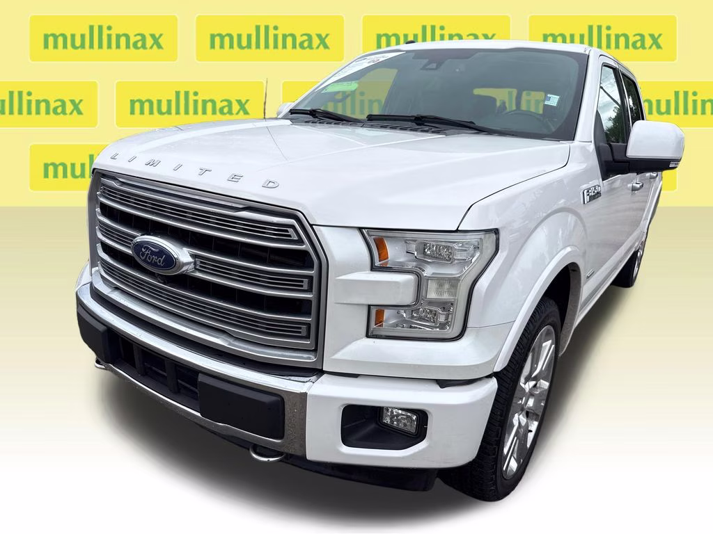 2017 White Platinum Clearcoat Metallic Ford F-150 Limited 4X4 Truck