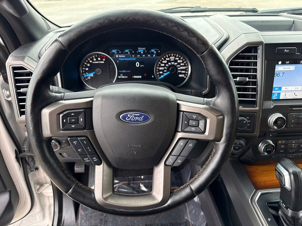 2017 White Platinum Metallic Tri-Coat Ford F-150 Limited 4X4 Truck