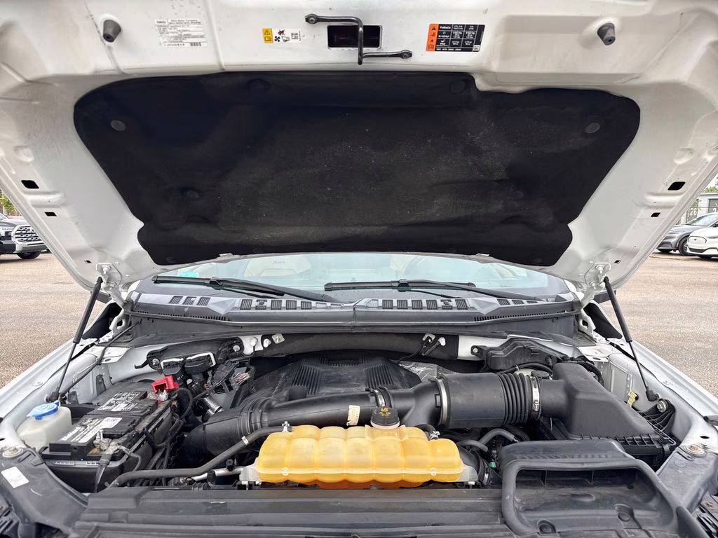 2017 White Platinum Metallic Tri-Coat Ford F-150 Limited 4X4 Truck