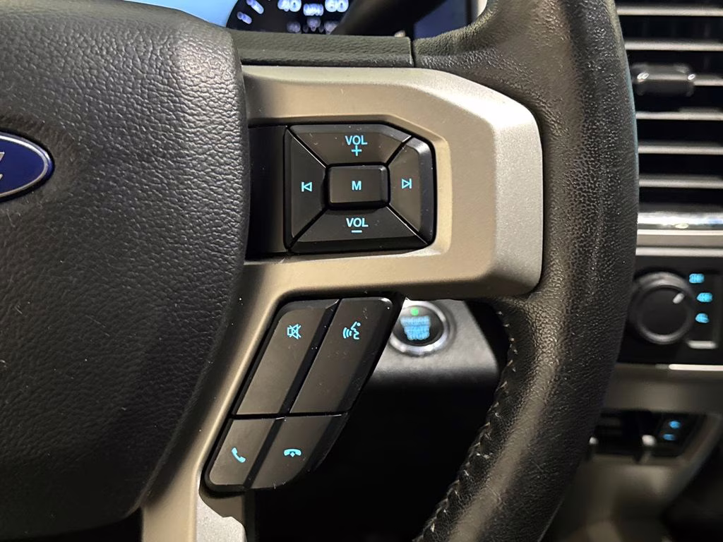 2018 Shadow Black Ford Super Duty F-250 SRW Lariat 4X4 Truck