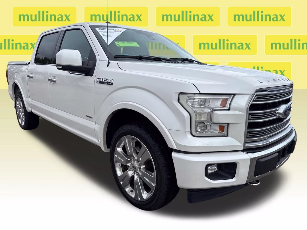 2017 White Platinum Clearcoat Metallic Ford F-150 Limited 4X4 Truck