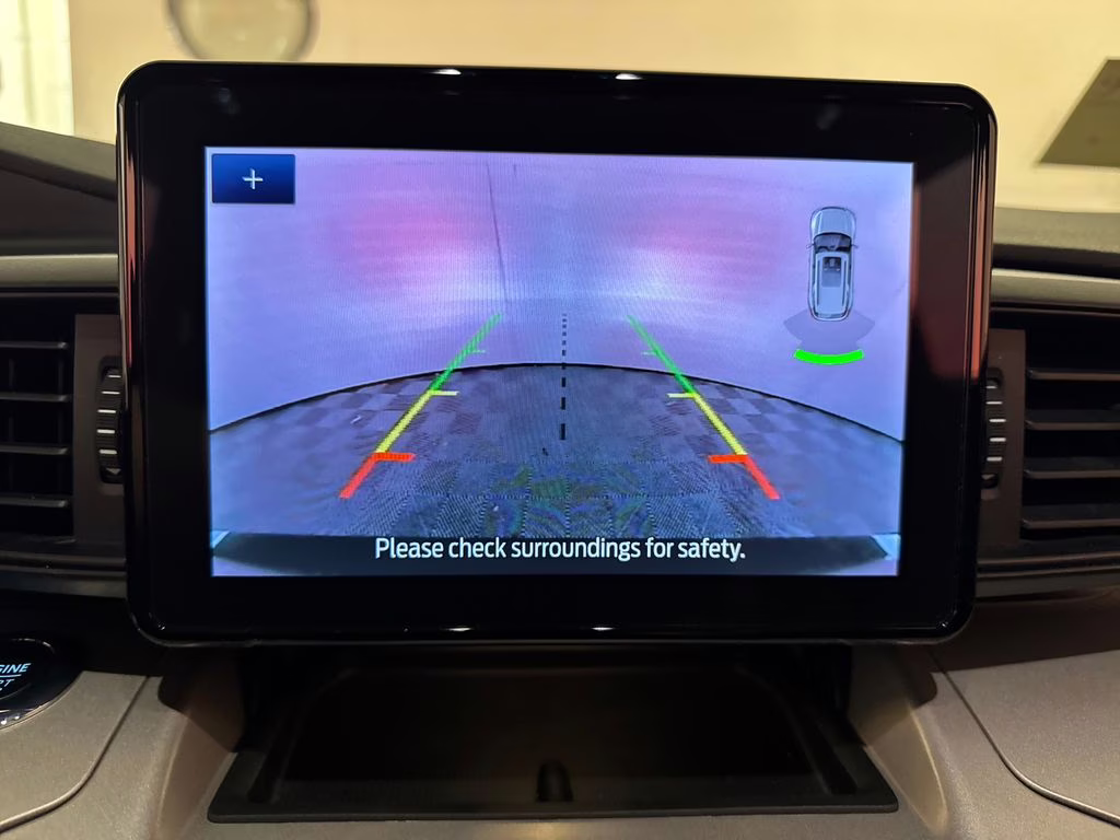 2023 Silver Metallic Ford Explorer XLT RWD SUV