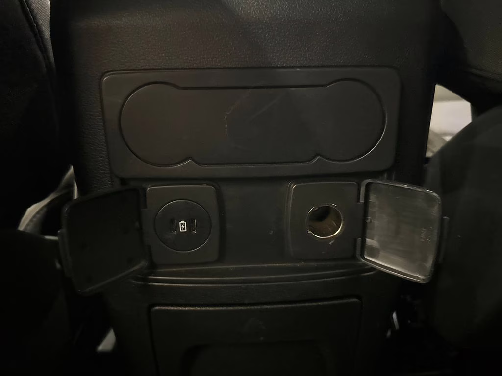 2023 Silver Metallic Ford Explorer XLT RWD SUV