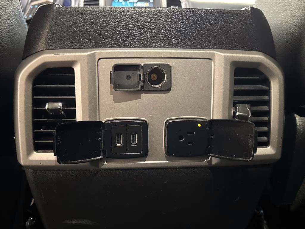 2018 Shadow Black Ford Super Duty F-250 SRW Lariat 4X4 Truck