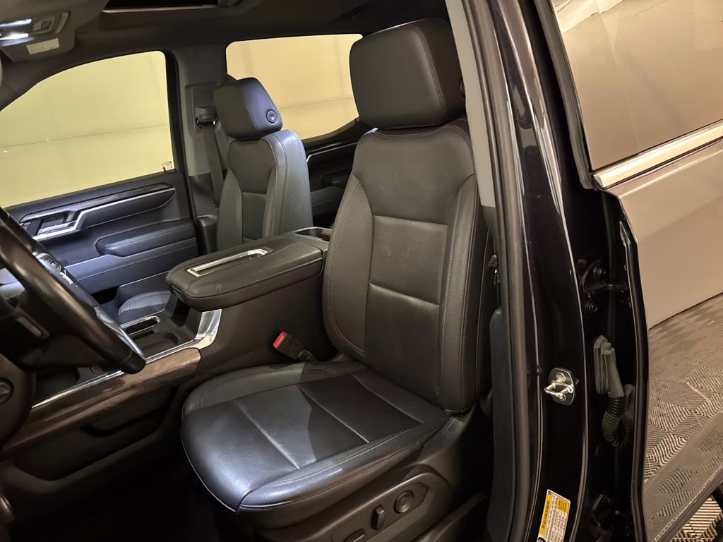 2022 Dark Ash Metallic Chevrolet Silverado 1500 LTZ RWD Truck