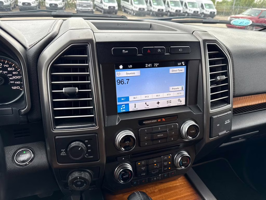 2017 White Platinum Metallic Tri-Coat Ford F-150 Limited 4X4 Truck