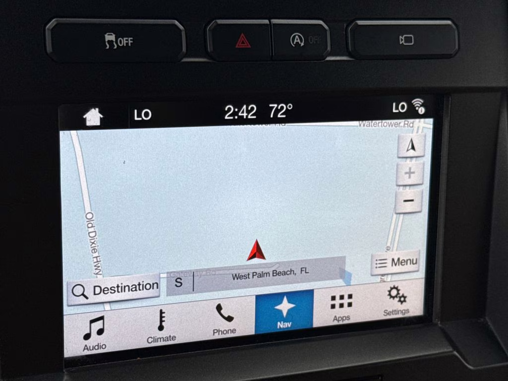 2017 White Platinum Metallic Tri-Coat Ford F-150 Limited 4X4 Truck