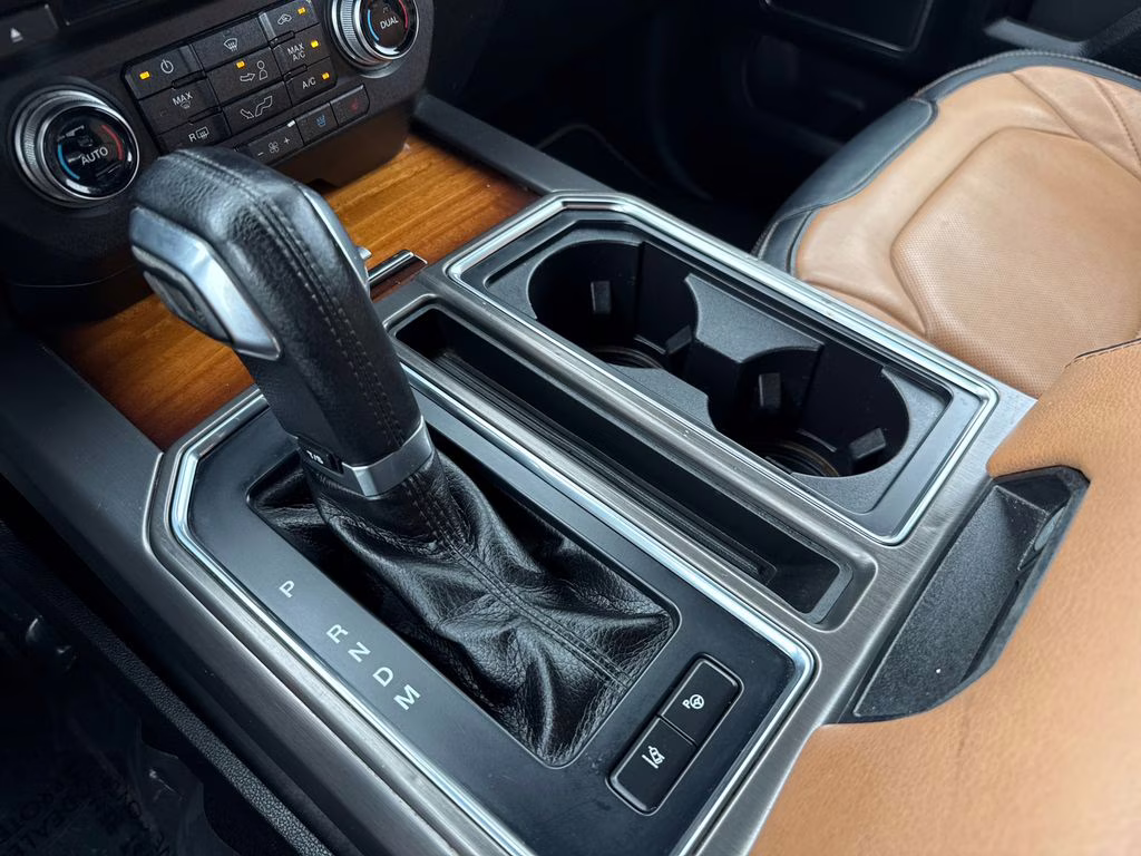 2017 White Platinum Metallic Tri-Coat Ford F-150 Limited 4X4 Truck