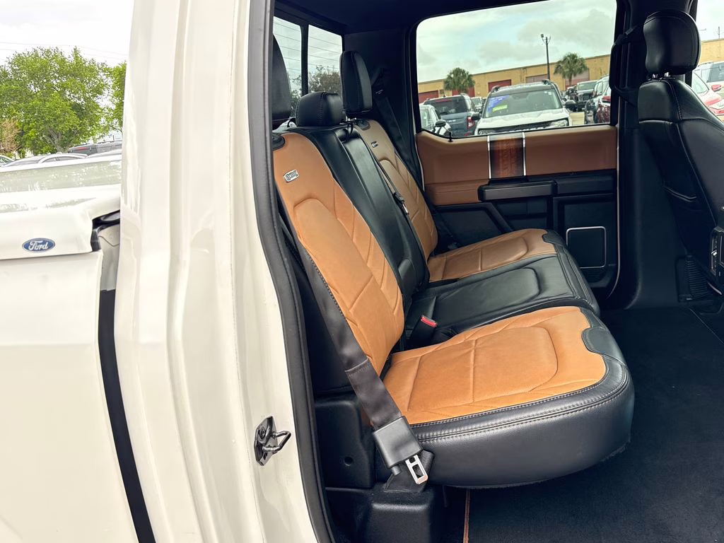 2017 White Platinum Metallic Tri-Coat Ford F-150 Limited 4X4 Truck