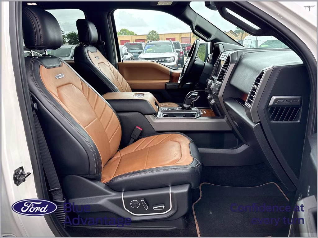 2017 White Platinum Metallic Tri-Coat Ford F-150 Limited 4X4 Truck