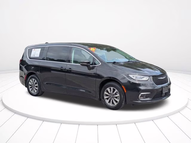 Used 2023 Chrysler Pacifica Hybrid Touring L with VIN 2C4RC1L74PR626633 for sale in DeLand, FL
