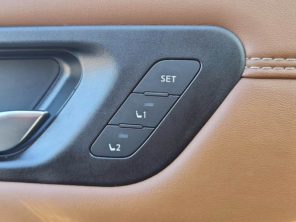 2023 Nissan Pathfinder Platinum - Photo 26