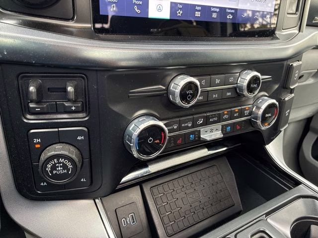 2023 White Metallic Ford F-150 Limited 4X4 Truck