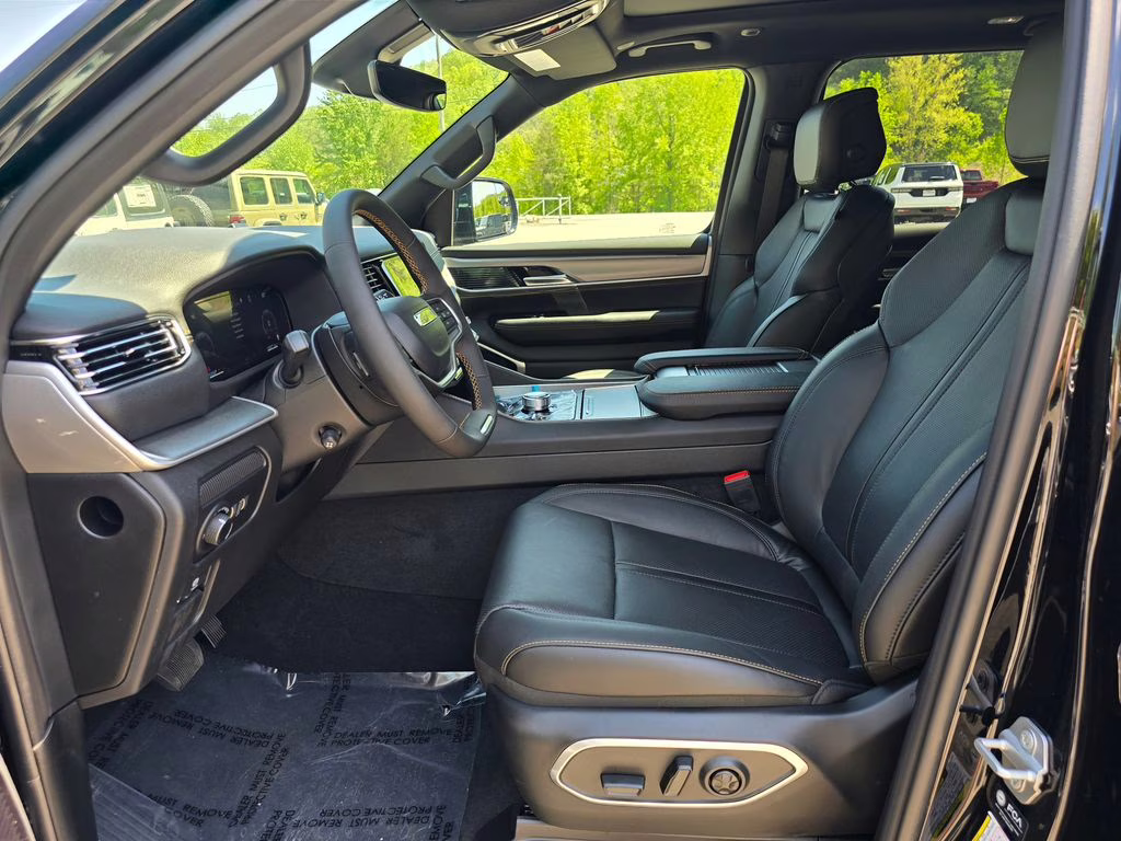 2026 High Gloss Black Jeep Grand Wagoneer L 4X4 SUV
