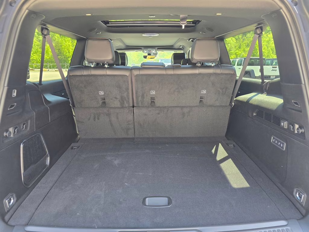 2026 High Gloss Black Jeep Grand Wagoneer L 4X4 SUV