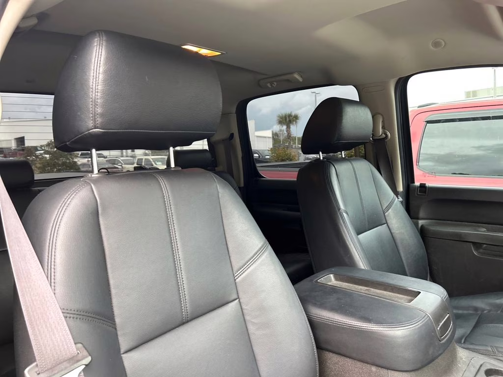 2013 Black Chevrolet Silverado 2500HD LT 4X4 Truck