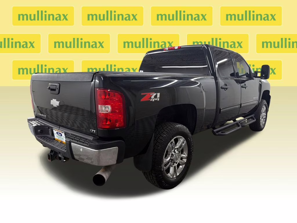 2013 Black Chevrolet Silverado 2500HD LT 4X4 Truck