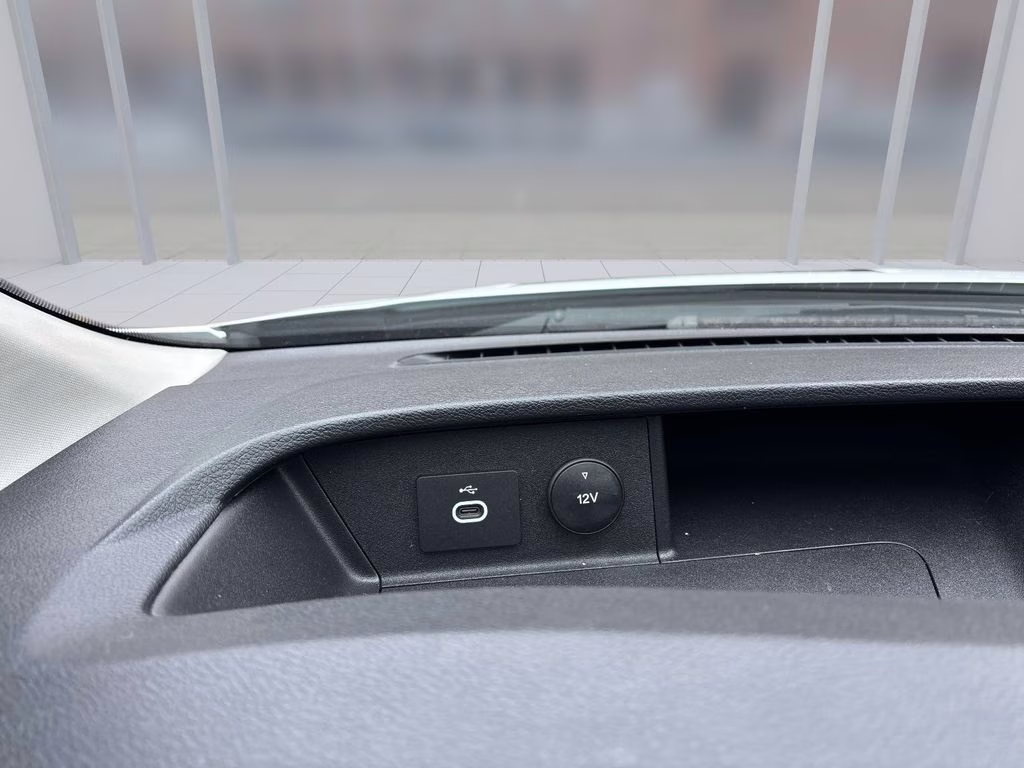 2023 Oxford White Ford Transit-350 XLT RWD Crossover