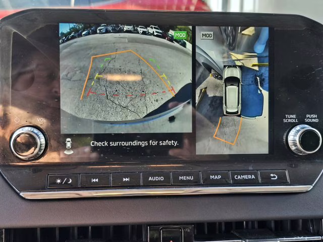 2024 Silver Mitsubishi Outlander SE AWD SUV