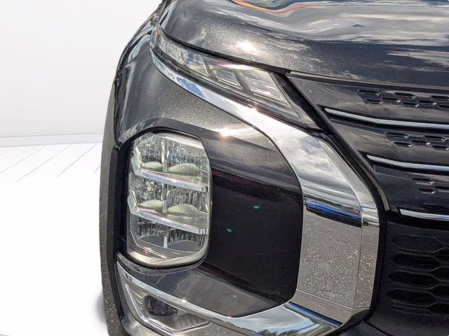 2022 Black Diamond Mitsubishi Outlander ES FWD SUV