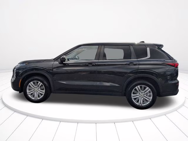 2022 Black Diamond Mitsubishi Outlander ES FWD SUV