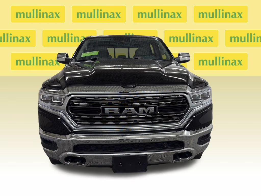 2022 Diamond Black Crystal Pearlcoat Ram 1500 Limited 4X4 Truck