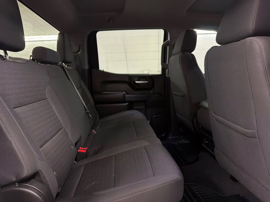 2022 Summit White Chevrolet Silverado 1500 Custom 4X4 Truck