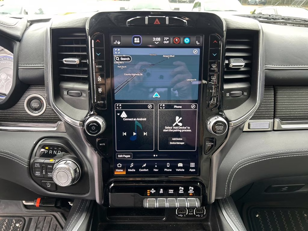 2022 Diamond Black Crystal Pearlcoat Ram 1500 Limited 4X4 Truck