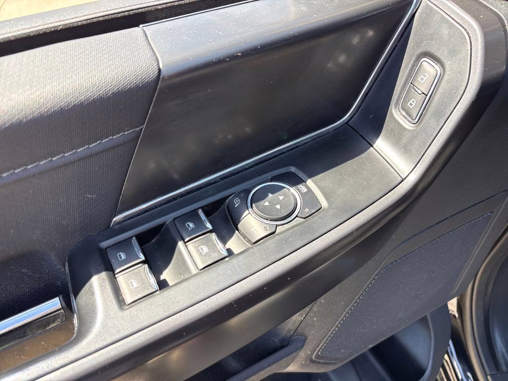 2024 Black Metallic Ford F-150 XLT 4X4 Truck