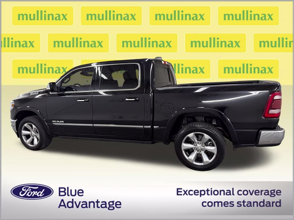 2022 Diamond Black Crystal Pearlcoat Ram 1500 Limited 4X4 Truck