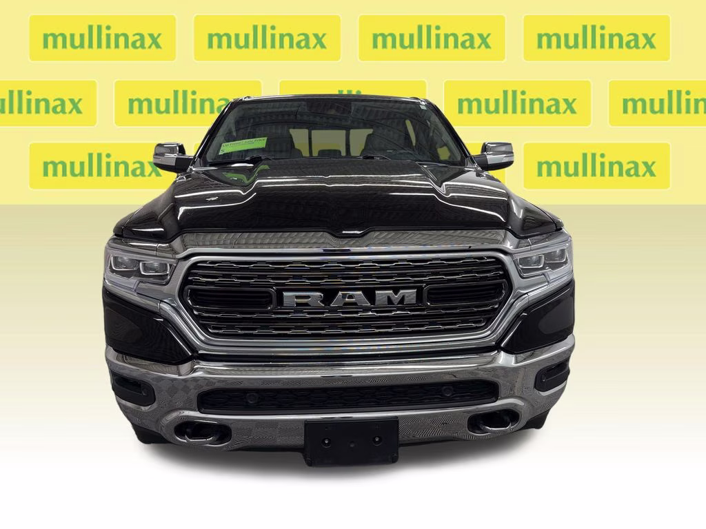 2022 Diamond Black Crystal Pearlcoat Ram 1500 Limited 4X4 Truck