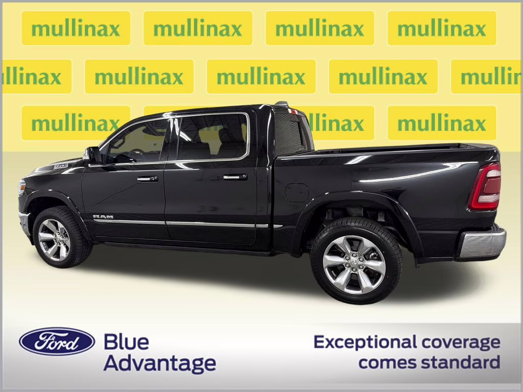 2022 Diamond Black Crystal Pearlcoat Ram 1500 Limited 4X4 Truck