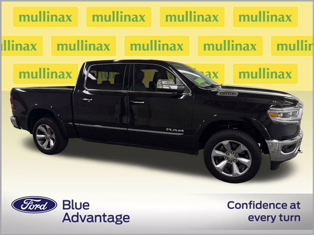 2022 Diamond Black Crystal Pearlcoat Ram 1500 Limited 4X4 Truck