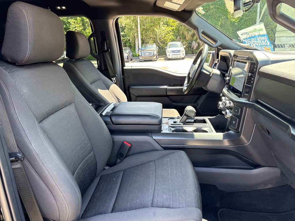 2024 Black Metallic Ford F-150 XLT 4X4 Truck