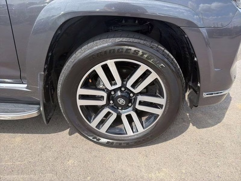2023 Magnetic Gray Metallic Toyota 4Runner Limited 4X4 SUV