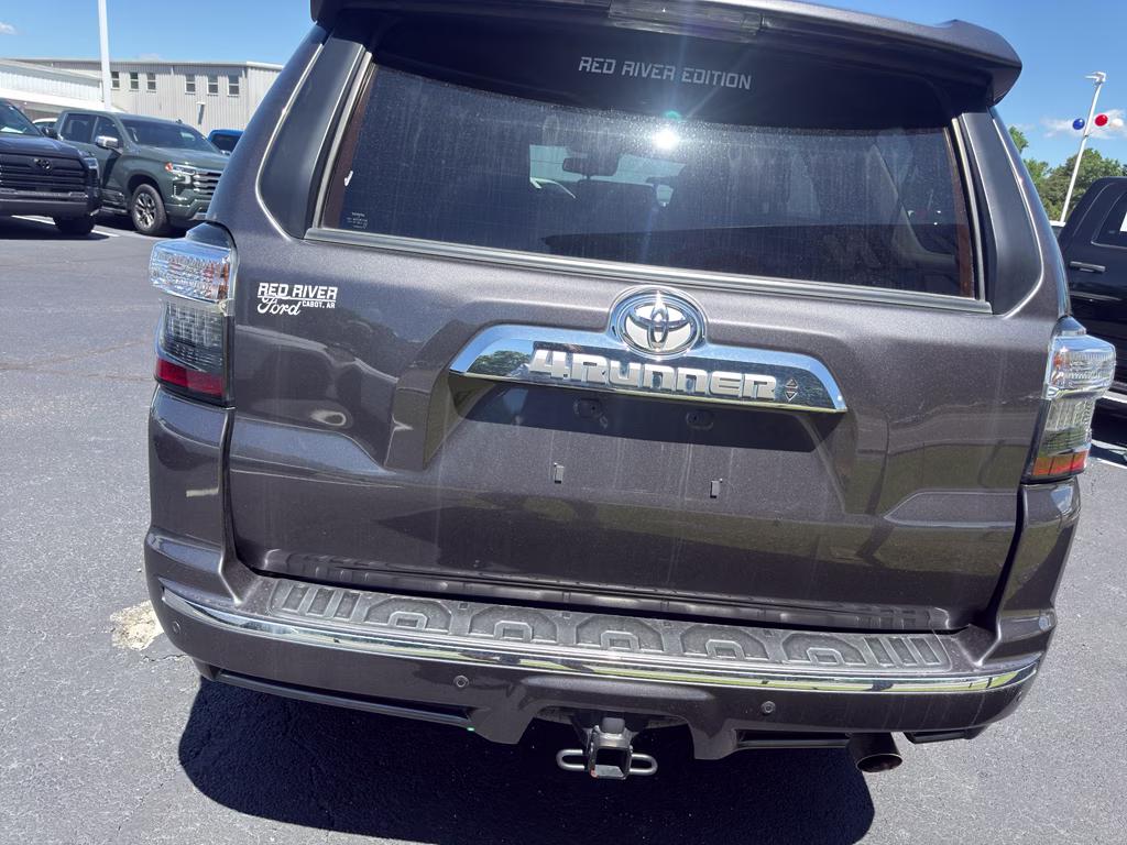 2023 Magnetic Gray Metallic Toyota 4Runner Limited 4X4 SUV