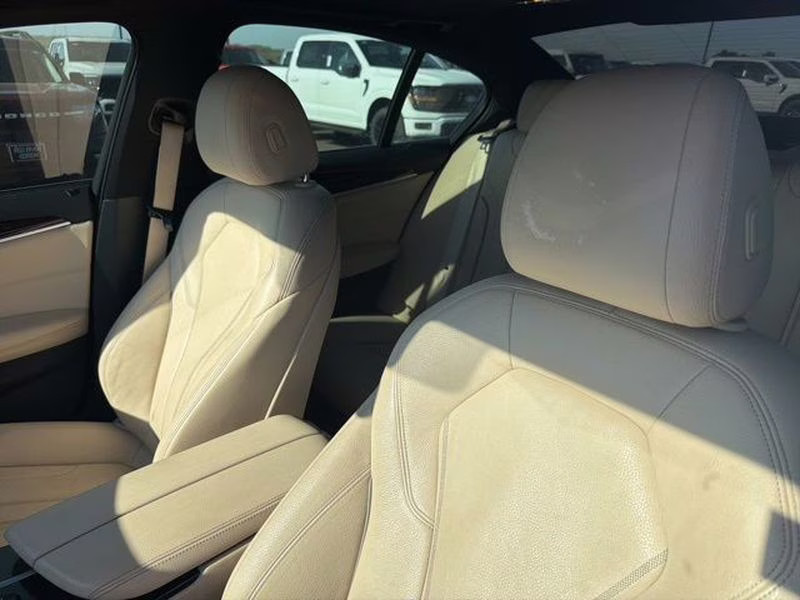 2020 Mineral White Metallic BMW 5 Series 540i xDrive AWD Sedan