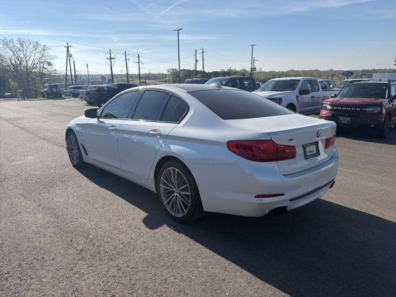 2020 Mineral White Metallic BMW 5 Series 540i xDrive AWD Sedan