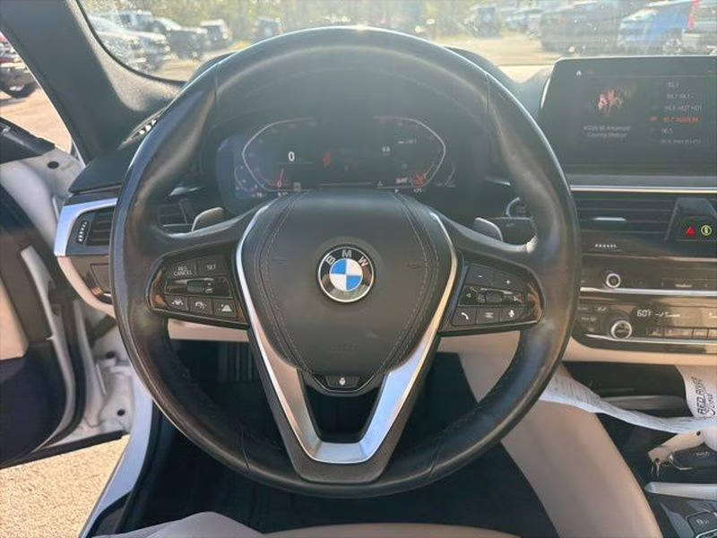 2020 Mineral White Metallic BMW 5 Series 540i xDrive AWD Sedan